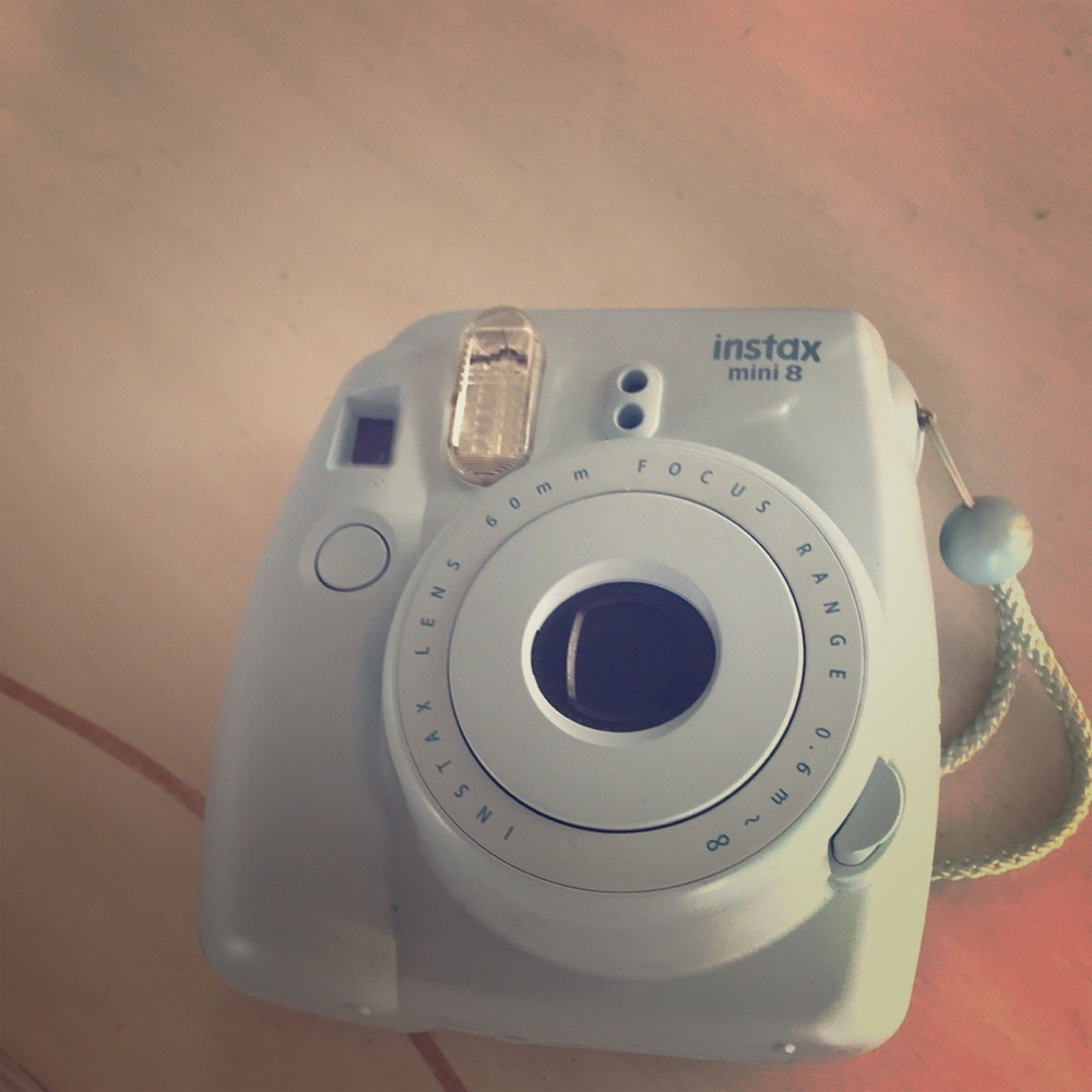 Polaroid Instax Mini 8.